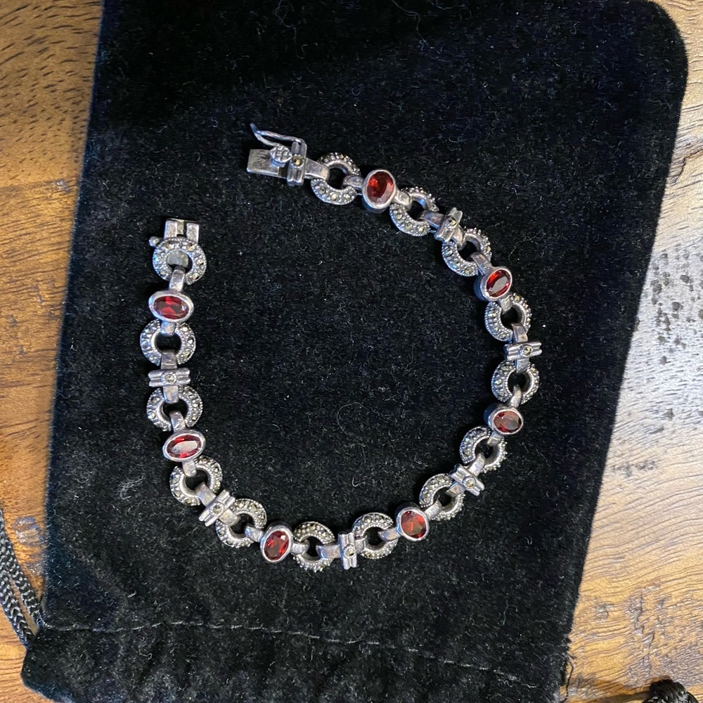 VINTAGE STERLING SLIVER MARCASITE BRACELET - Picture 2 of 6